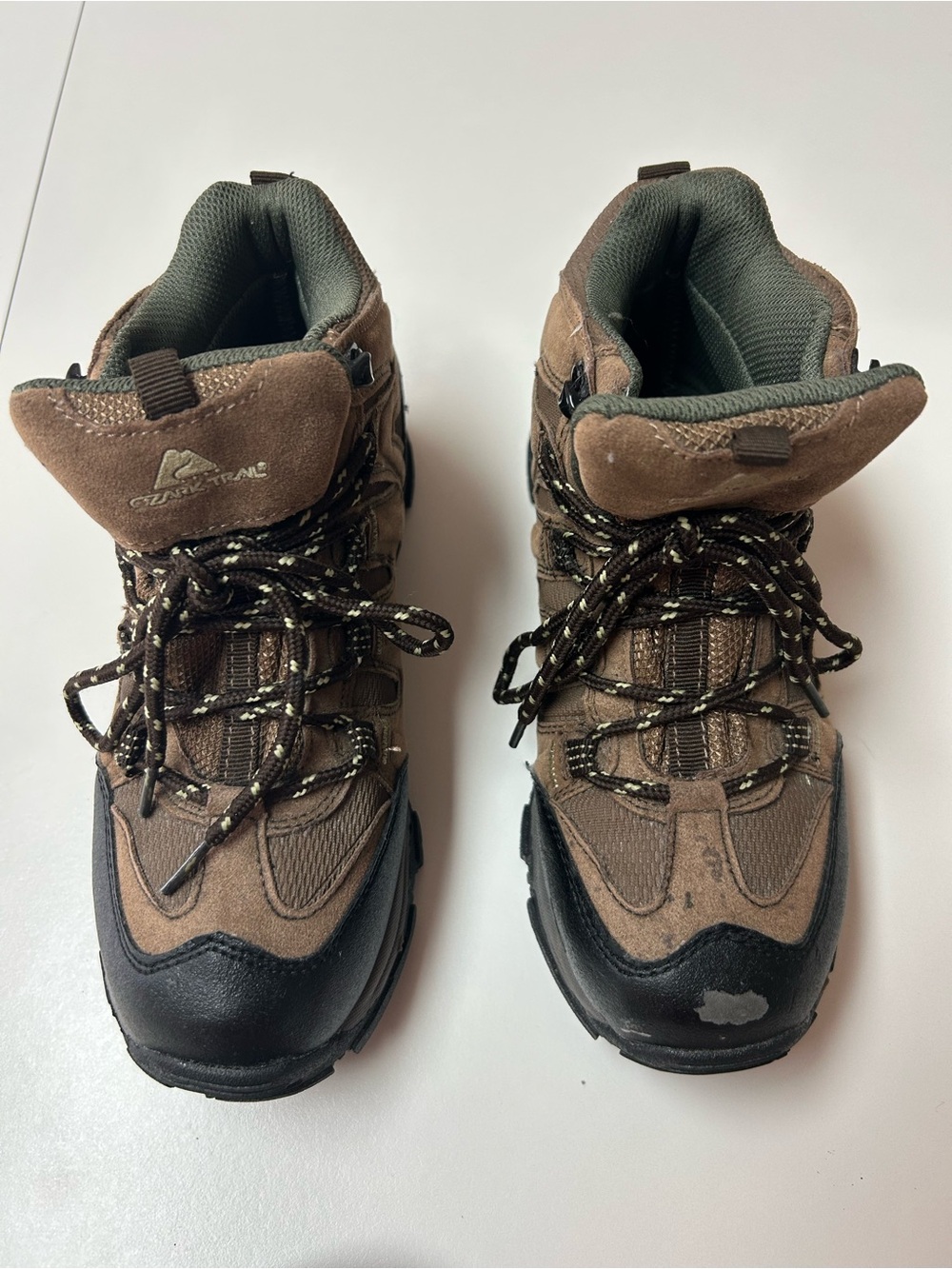 Ozark Trail Hiking Boots Padded Tongue and Collar Women’s 7 1/2